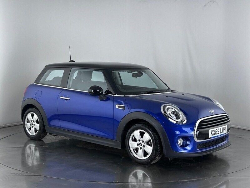 Blue Used 2019 Mini Cooper Classic Hatchback | £10,800 (Good price) - Image 1/2