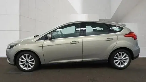 Used Ford Focus Titanium 2015 Silver Hatchback