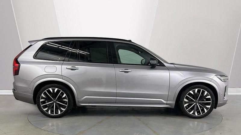 Used Volvo XC90 Plus 247 HP (181 kW) 2025 Silver SUV