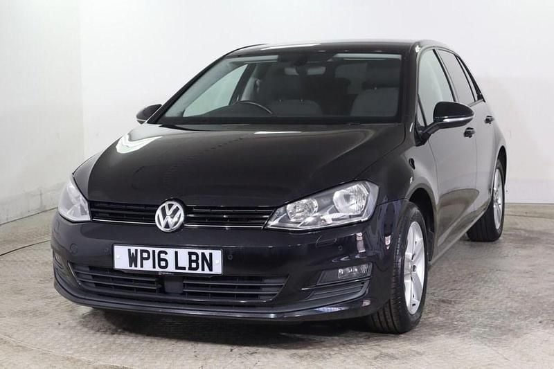 Begagnad VW Golf VII Edition 150 HK (110 kW) 2016 Svart Halvkombi