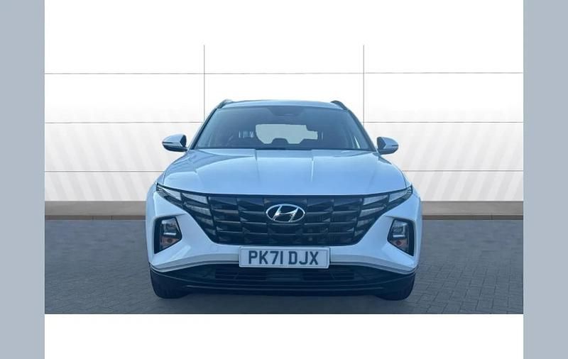 Used Hyundai Tucson SE 147 HP (108 kW) 2021 White SUV