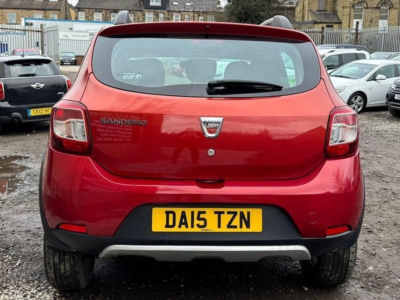 Used Dacia Sandero Ambiance 2015 Red Hatchback
