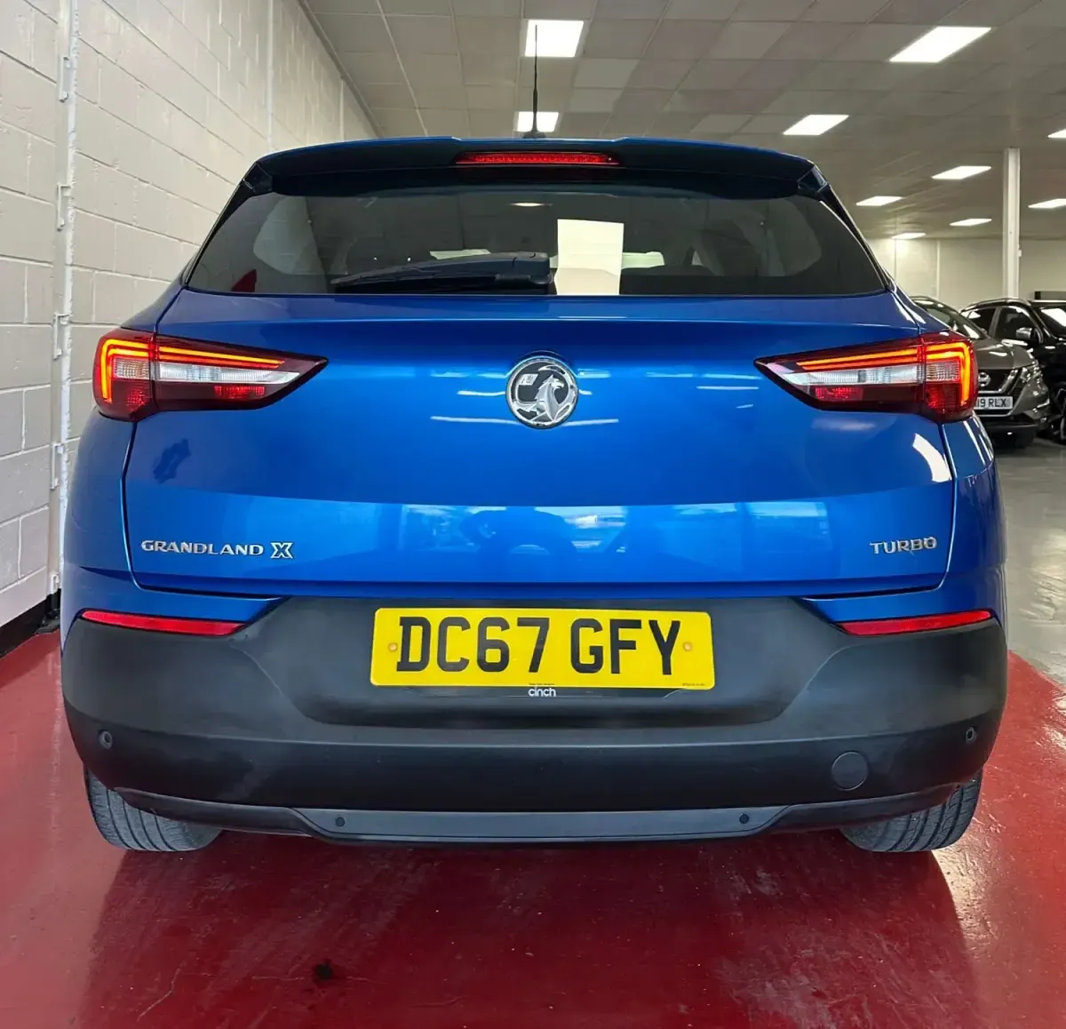Second-hand Vauxhall Grandland X S 130 CP (95 kW) 2018 Albastru SUV
