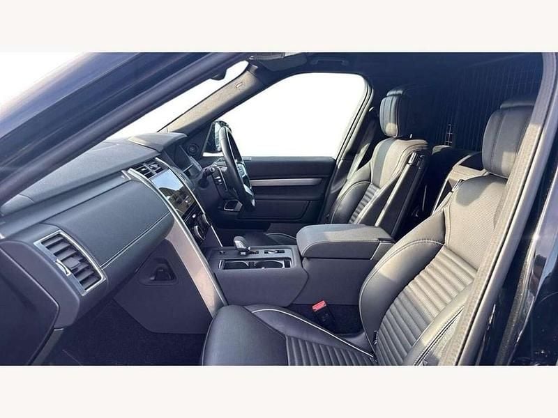 Used Land Rover Discovery 5 HSE Dynamic 300 HP (220 kW) 2023 Black SUV