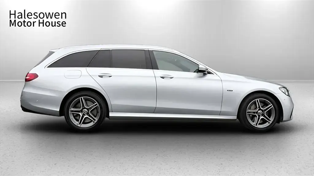 Used Mercedes E300 AMG line 306 HP (225 kW) 2020 Silver Estate