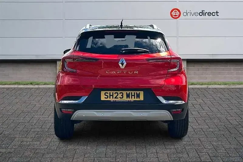 Used Renault Captur Techno 90 HP (66 kW) 2023 Red/black SUV