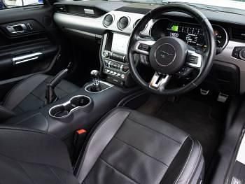 Used Ford Mustang 2018 White Coupe