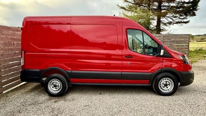 Used Ford Transit S 130 HP (95 kW) 2022 Red Van