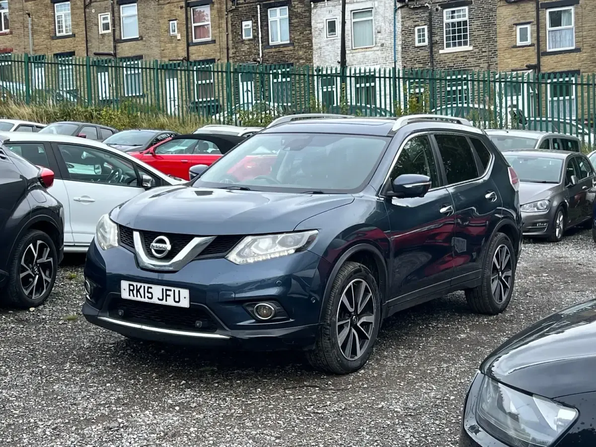 Used Nissan X-Trail Tekna 130 HP (95 kW) 2015 Blue SUV