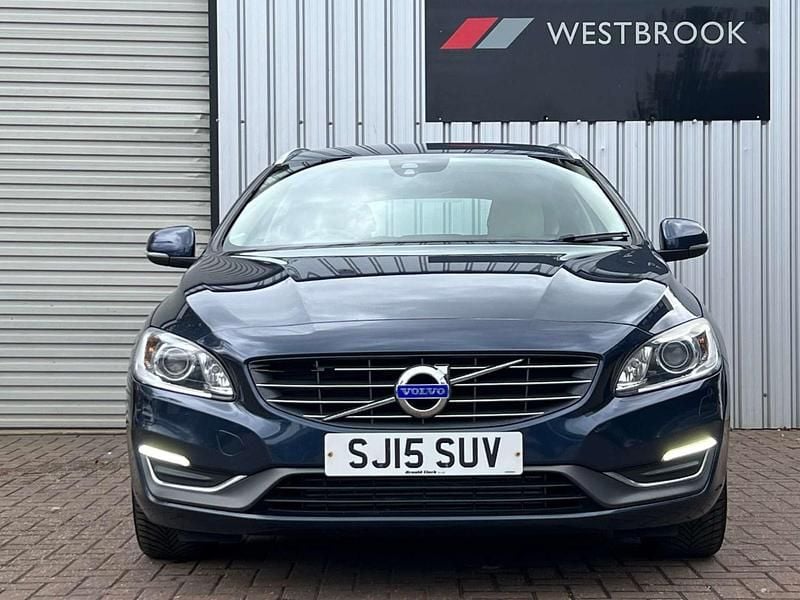 Used Volvo V60 SE Lux 115 HP (84 kW) 2015 Blue Estate