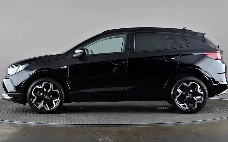 Used Vauxhall Grandland X Ultimate 131 HP (96 kW) 2023 Black SUV