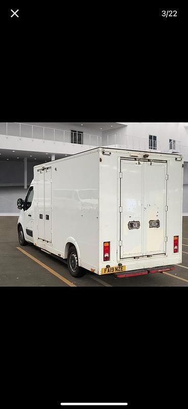 Second-hand Vauxhall Movano 145 CP (106 kW) 2019 Alb Monovolum