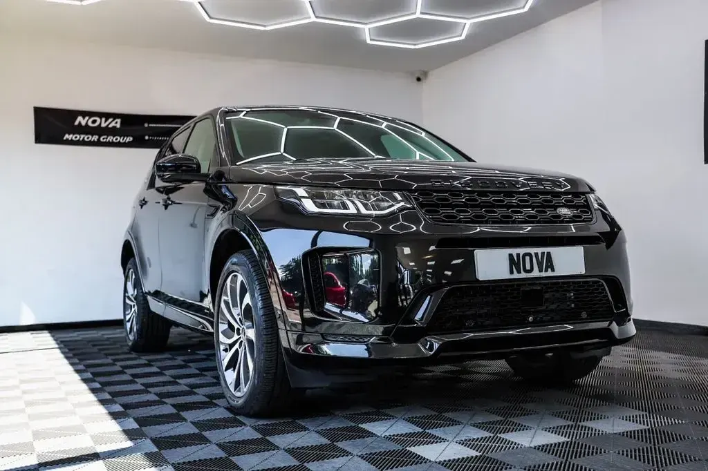 Used Land Rover Discovery 5 R-Dynamic 163 HP (119 kW) 2021 Black SUV