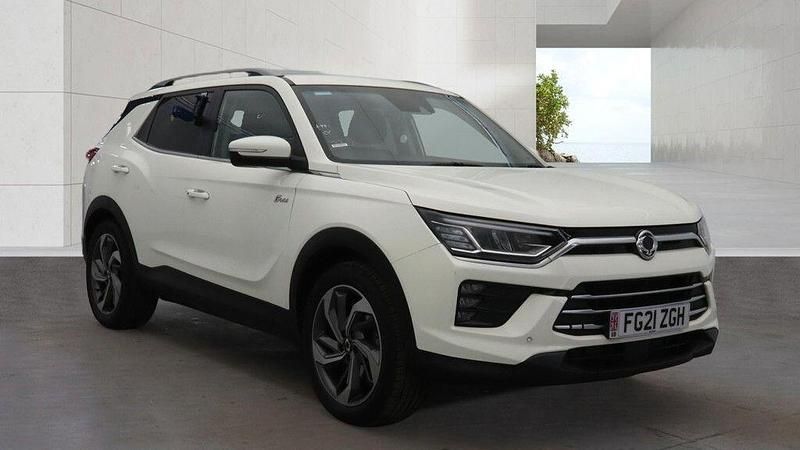 Used Ssangyong (KGM) Korando 163 HP (119 kW) 2021 White SUV