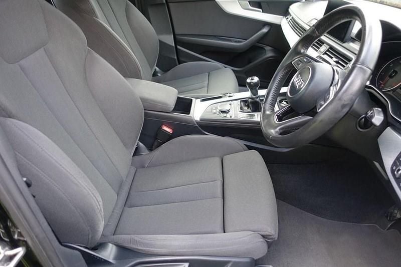 Used Audi A4 Design 150 HP (110 kW) 2016 Black Sedan