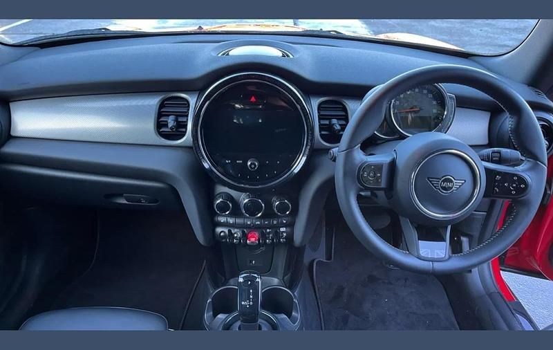 Used Mini Cooper Cabriolet Exclusive 134 HP (98 kW) 2023 Red Cabriolet