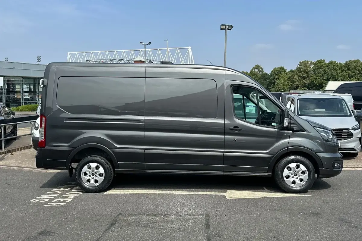 Used Ford Transit Limited 165 HP (121 kW) 2025 Grey Van