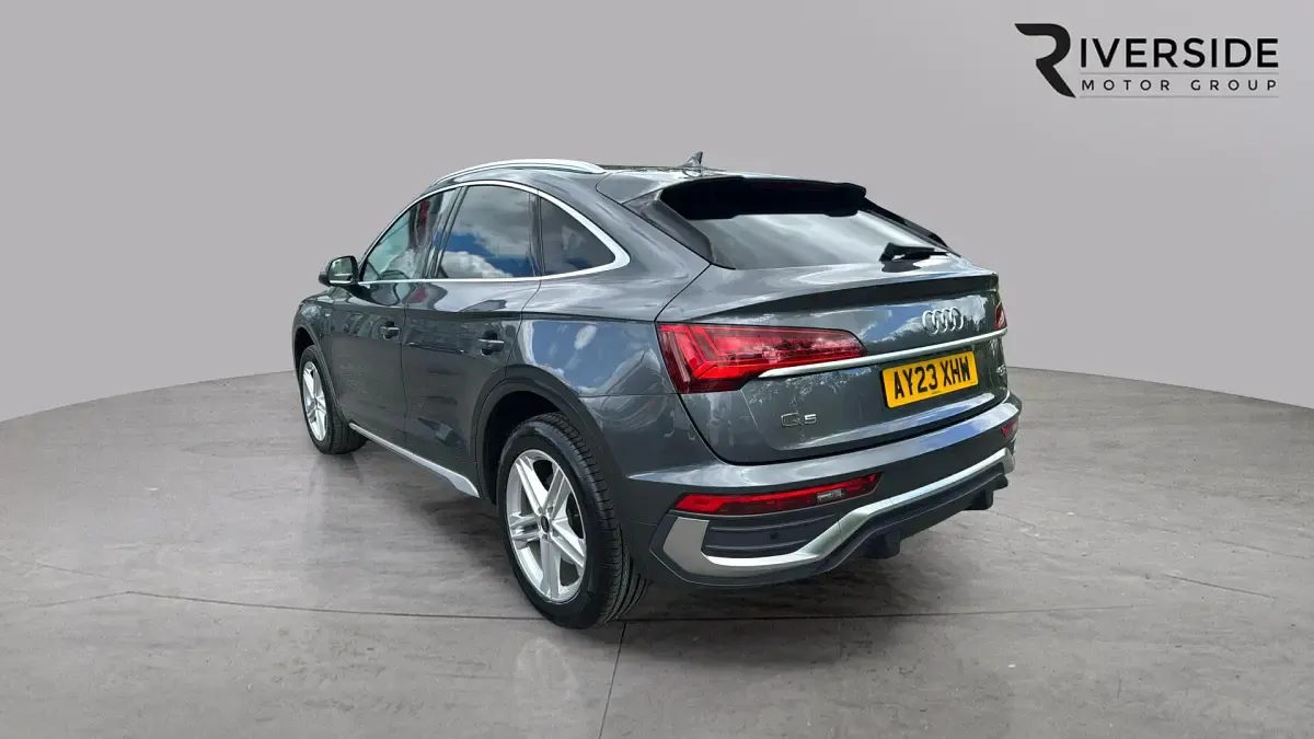 Used Audi Q5 Sportback S-Line 204 HP (150 kW) 2023 Daytona grey pearl effect SUV