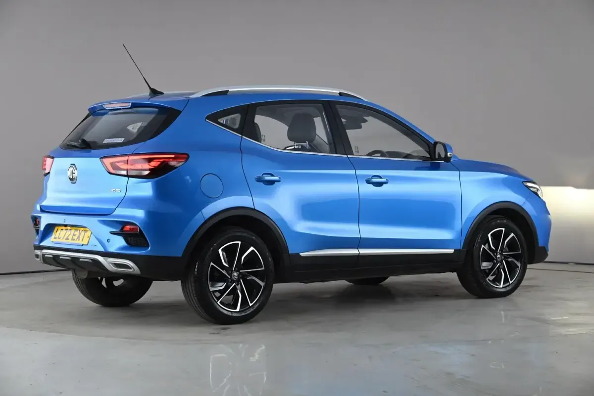 Używany MG ZS Exclusive 106 KM (77 kW) 2022 Niebieski SUV