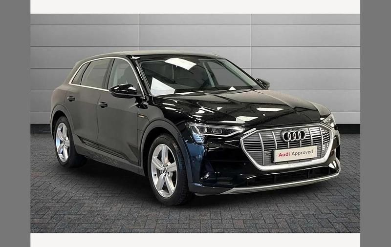 Mythos black Used 2020 Audi e-tron Advanced SUV | £17,990 (Fair price) - Image 1/4