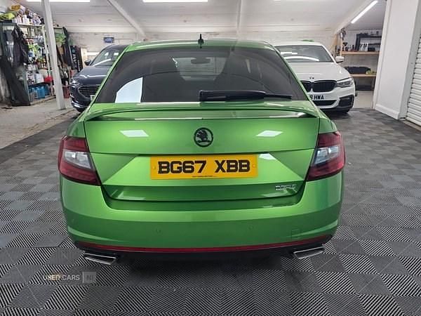 Begagnad Skoda Octavia vRS 184 HK (135 kW) 2017 Grön Halvkombi