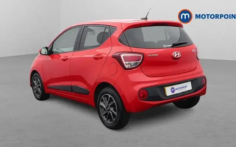 Gebraucht Hyundai i10 Premium 67 PS (49 kW) 2019 Rot Kleinwagen