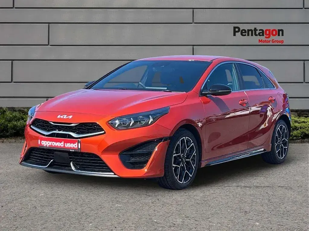 Używany Kia Ceed GT-Line 158 KM (116 kW) 2024 Pomarańczowy Hatchback