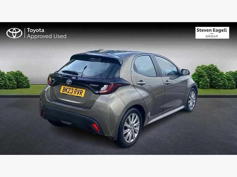 Used Toyota Yaris Hybrid 2023 Bronze Hatchback