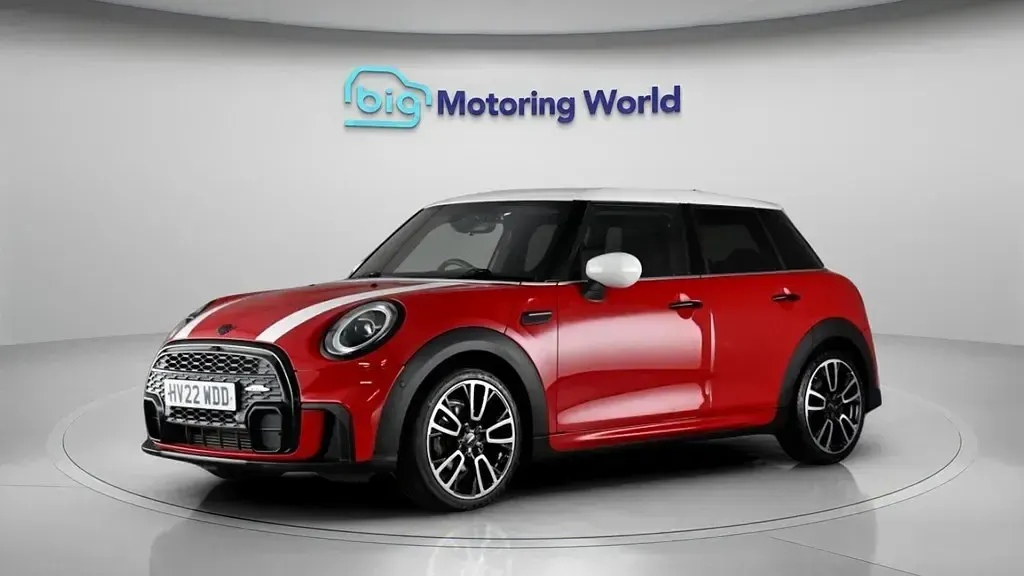 Używany Mini Cooper Hatch 136 KM (100 kW) 2022 Czerwony Hatchback
