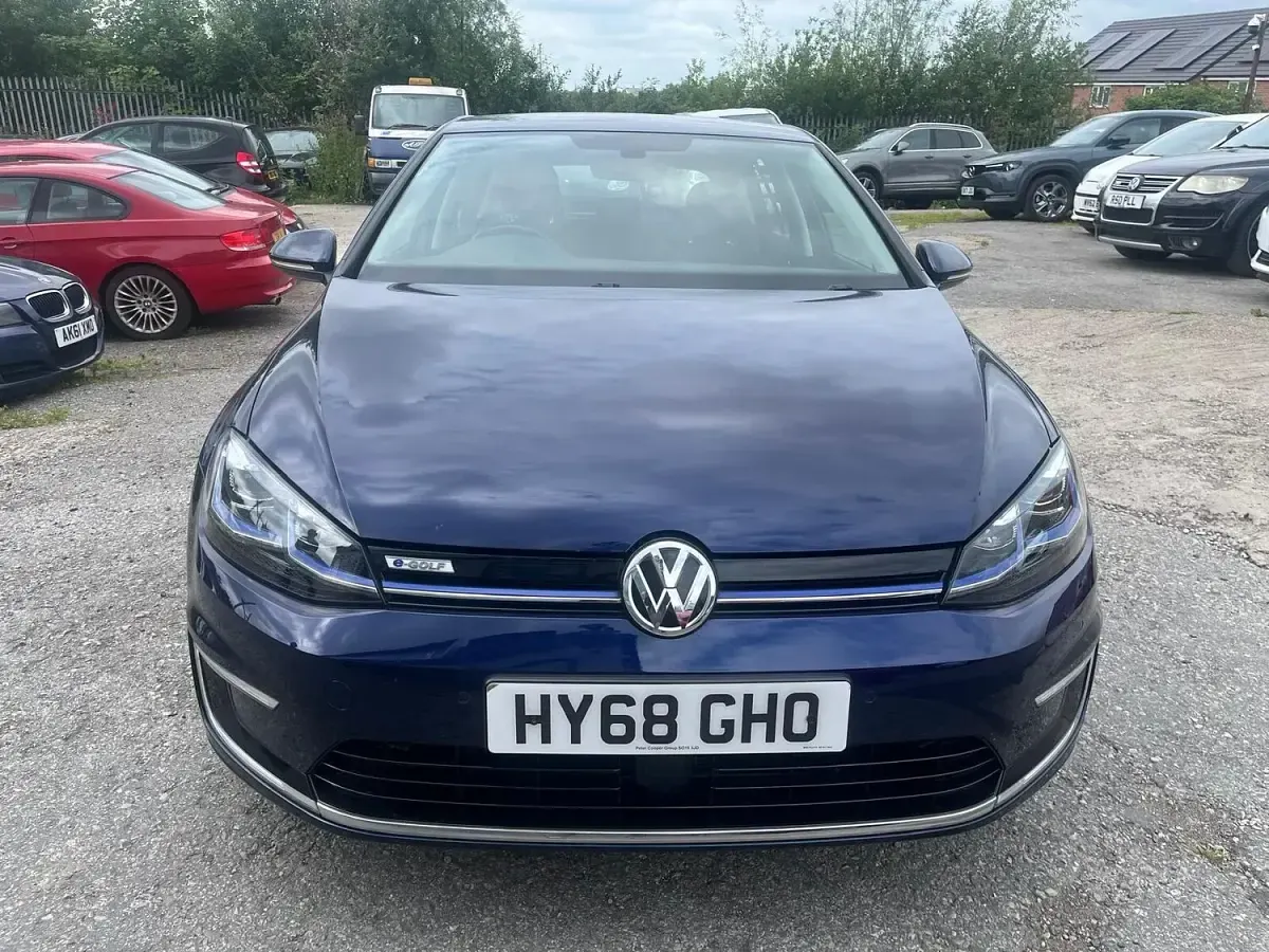 Used VW e-Golf 99 kW (135 HP) 2018 Blue Hatchback