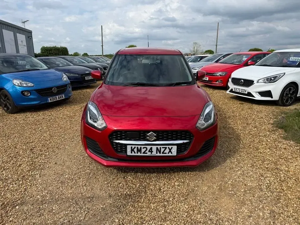 Usado Suzuki Swift SZ-L 83 HP (61 kW) 2024 Vermelho Citadino