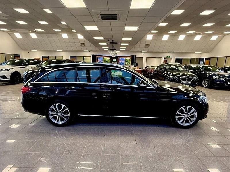 Begagnad Mercedes C220 170 HK (125 kW) 2014 Svart Kombi