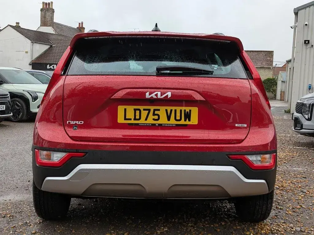 Used Kia Niro 2025 Red SUV