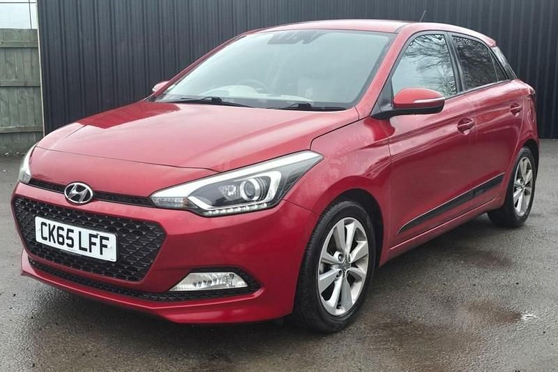 Red Used 2015 Hyundai i20 Premium Hatchback | £7,695 (Fair price) - Image 1/1