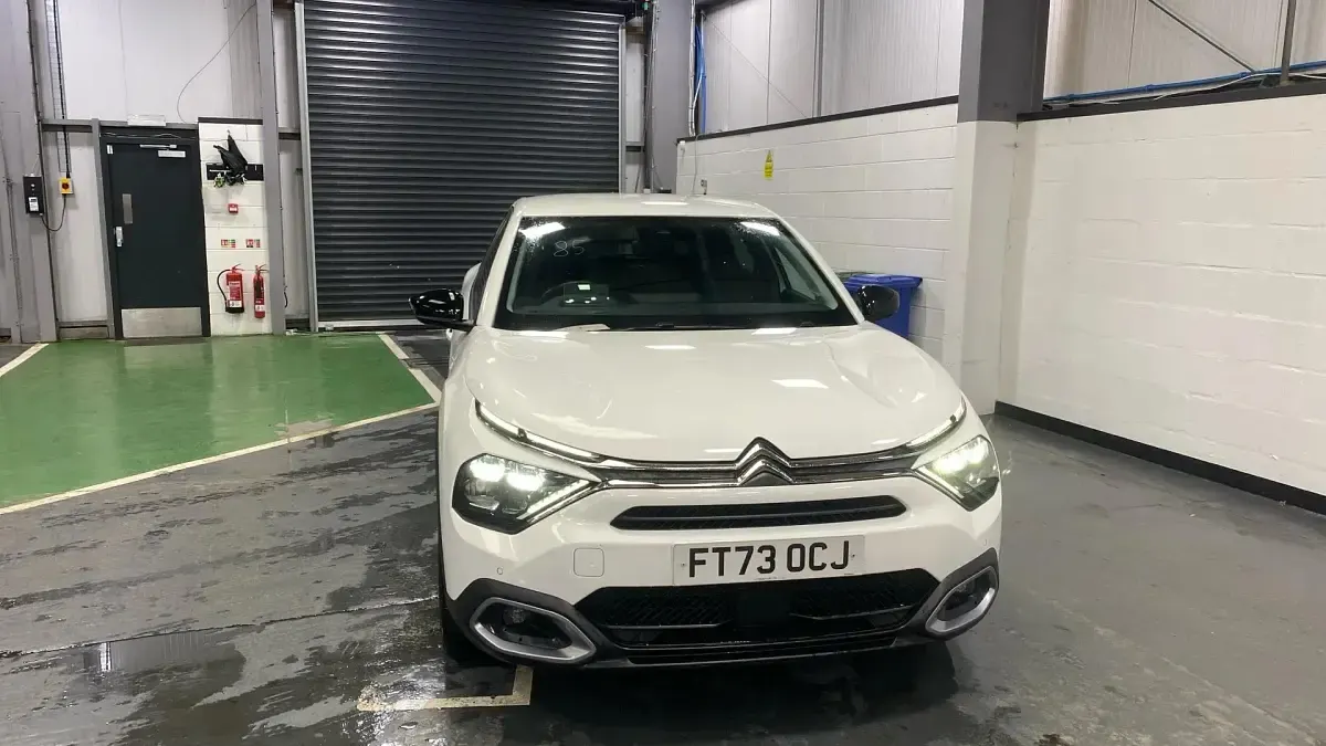 Usado Citroën C4 PureTech 131 HP (96 kW) 2023 Branco SUV