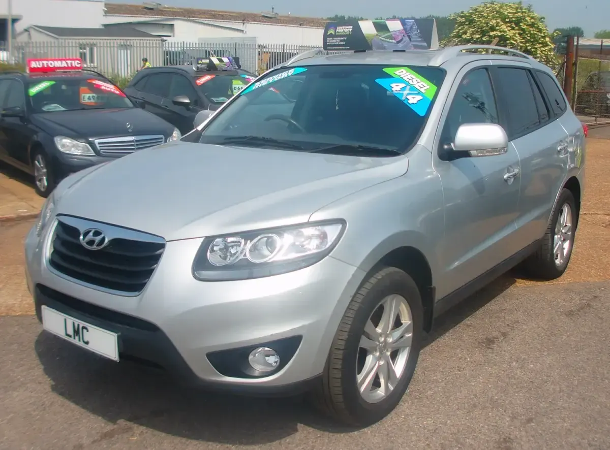 Used Hyundai Santa Fe Premium 194 HP (142 kW) 2011 Silver SUV
