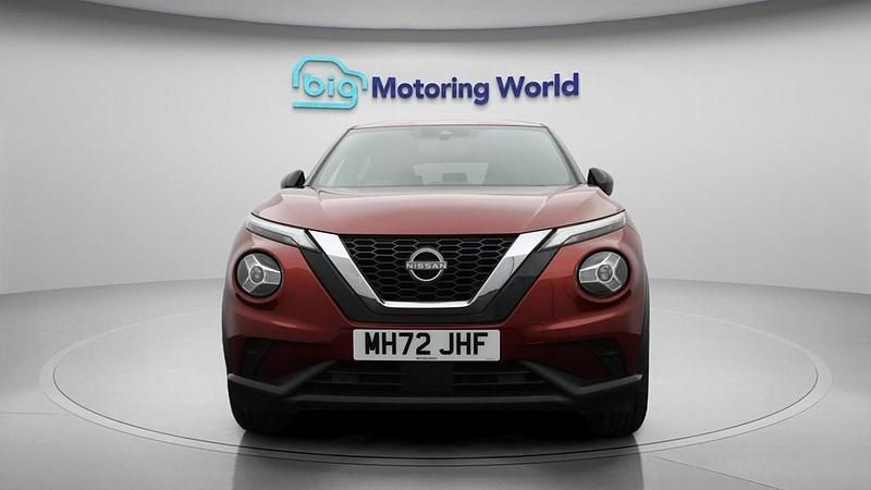 Used Nissan Juke N-Connecta 114 HP (83 kW) 2023 Red SUV