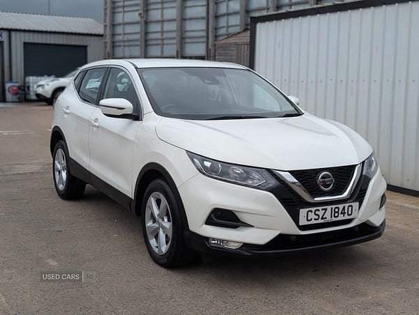White Used 2018 Nissan Qashqai Acenta SUV | £7,995 (Super price) - Image 1/4
