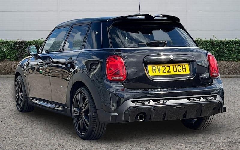 Usado Mini Cooper Hatch 136 HP (100 kW) 2022 Preto Citadino