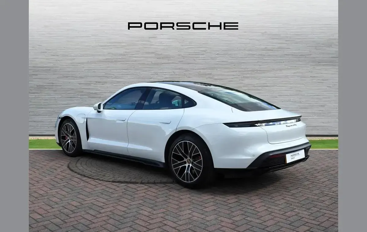Used Porsche Taycan 439 kW (598 HP) 2024 White Sedan