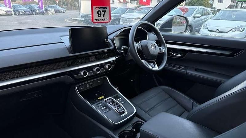 Used Honda CR-V Advance 184 HP (135 kW) 2024 White SUV