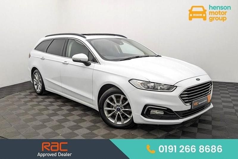 Used Ford Mondeo Zetec 150 HP (110 kW) 2021 White Estate