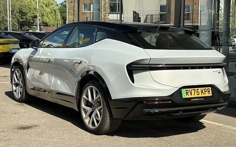 Used Lotus Eletre 450 kW (612 HP) 2026 SUV