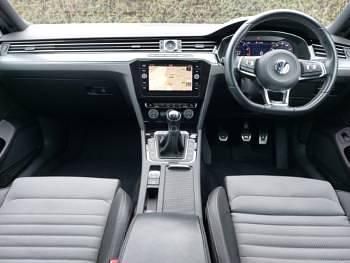 Begagnad VW Passat R-line 2019 Svart Sedan