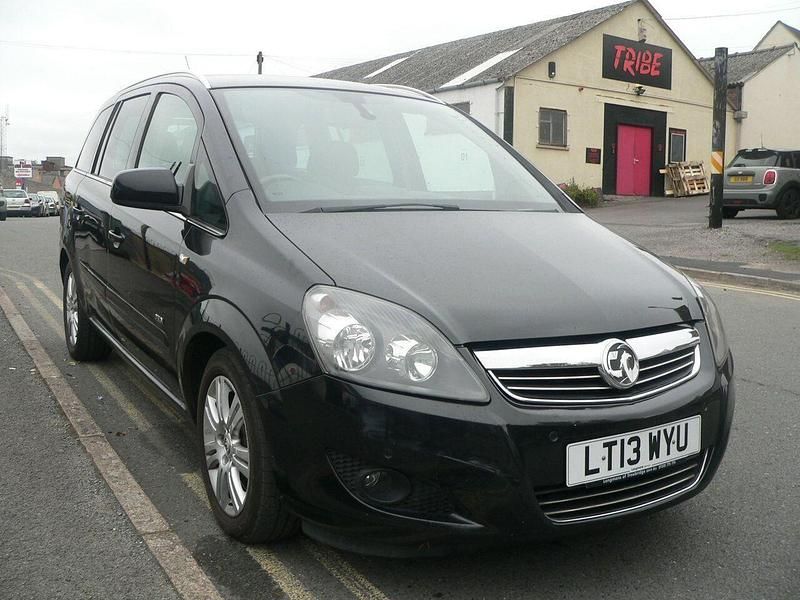 Black Used 2013 Vauxhall Zafira Design Edition MPV | £2,695 (A bit pricey) - Image 1/4