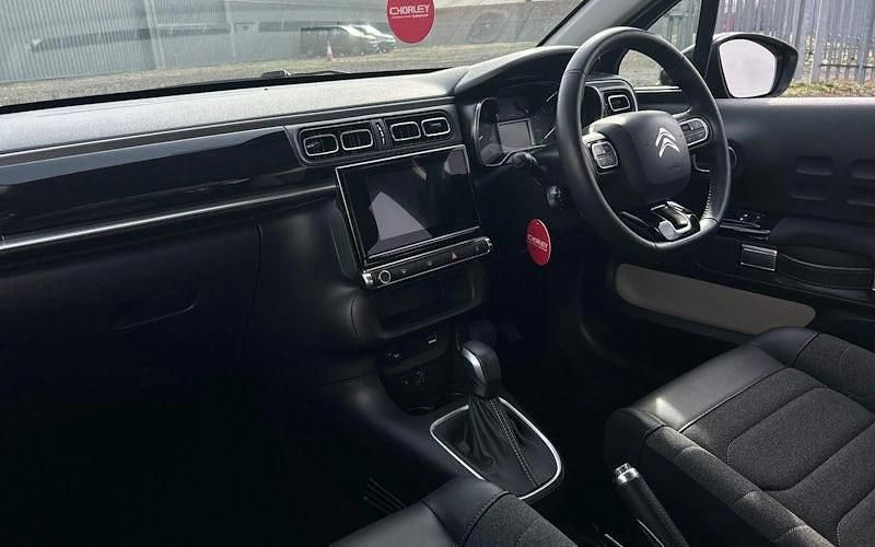 Used Citroën C3 PureTech 110 HP (80 kW) 2023 Red Hatchback