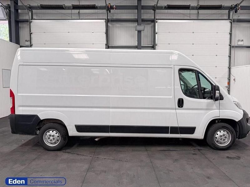 Used Citroën Relay 140 HP (102 kW) 2023 White Van