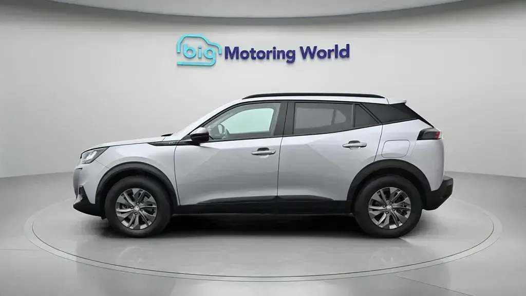 Gebraucht Peugeot e-2008 Active+ 100 kW (136 PS) 2022 SUV
