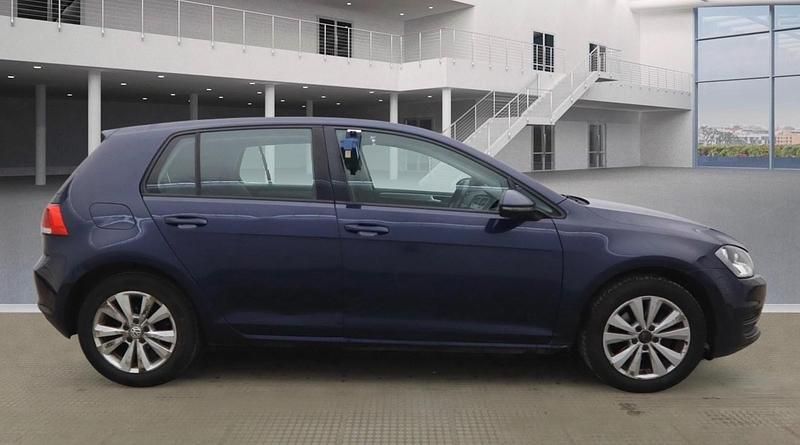Used VW Golf VII SE 2014 Blue Hatchback