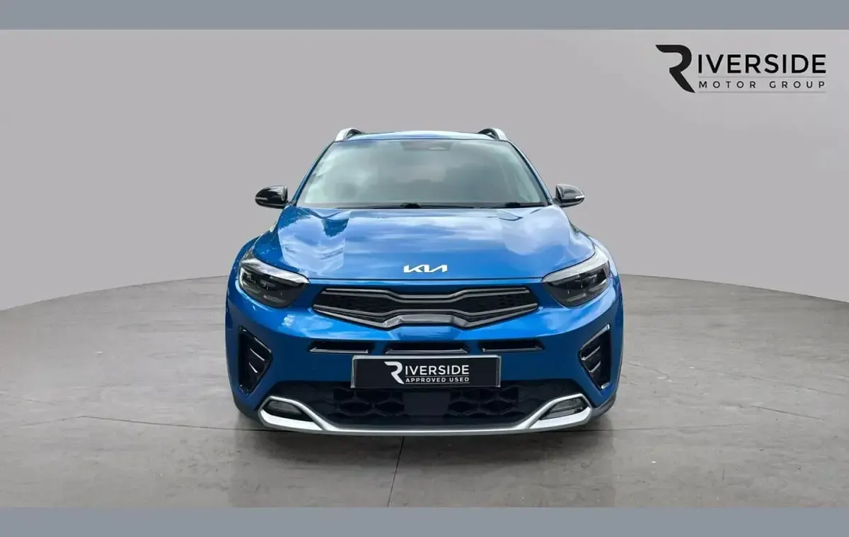 Used Kia Stonic GT-Line 99 HP (72 kW) 2023 Blue SUV